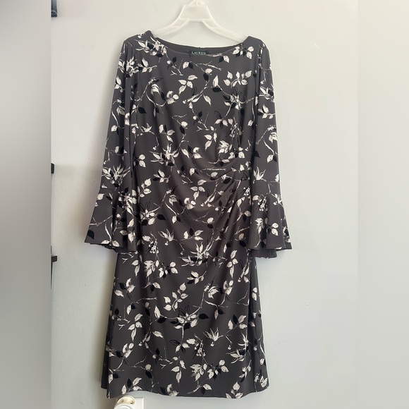 Lauren Ralph Lauren Ruched Dress Sz 12 long bell sleeve Side Ruched Career gray - Picture 5 of 8